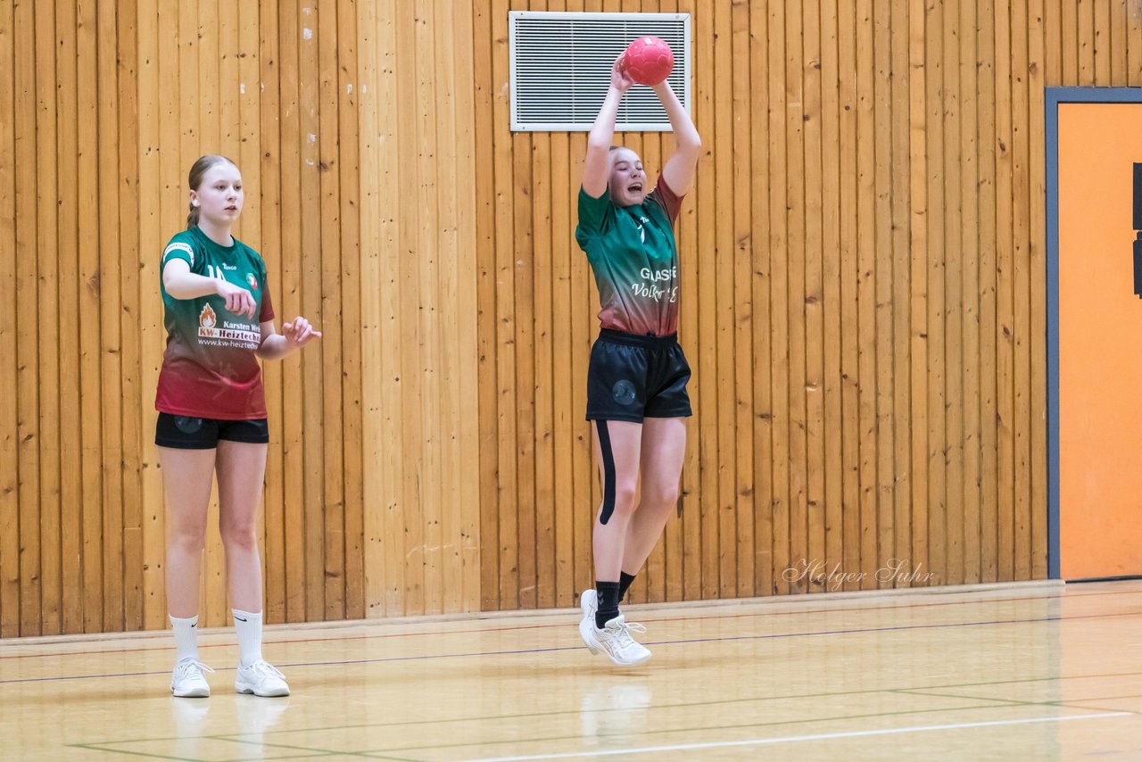 Bild 68 - wCJ TSV Ellerau - HSG Kremperheide/Muensterdorf : Ergebnis: 22:20